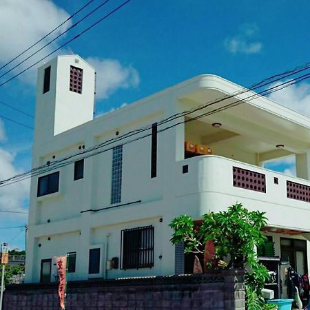 Marine & Guest House Chura Motobu Exterior foto
